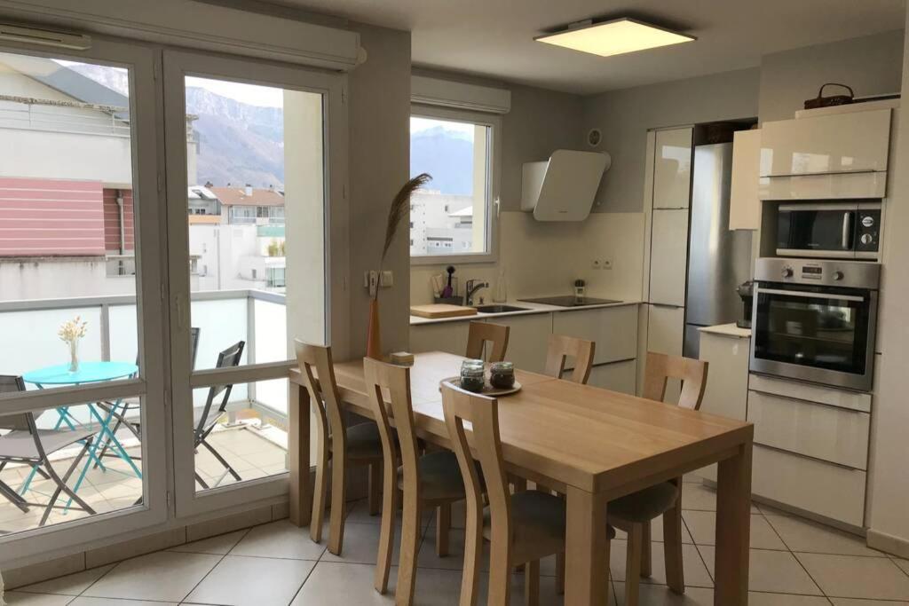 Le Cezanne - Centre Ville, Balcon, Garage Annecy Kültér fotó